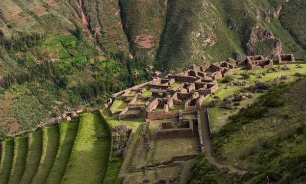 From the Sacred Valley to Machu Picchu: Following in the Footsteps of History in Cusco From the Sacred Valley to Machu Picchu: Following in the Footsteps of History in Cusco